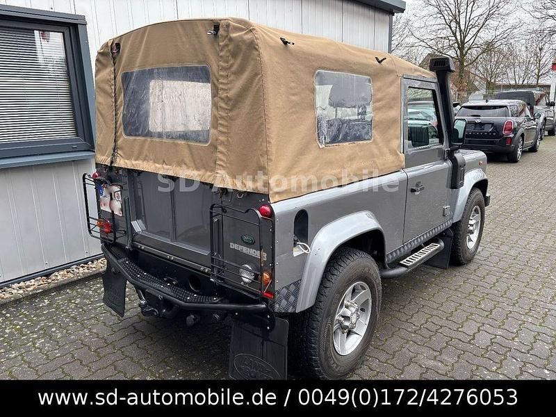 Gebraucht Land Rover Defender 122 PS (89 kW) 2012 Grau SUV