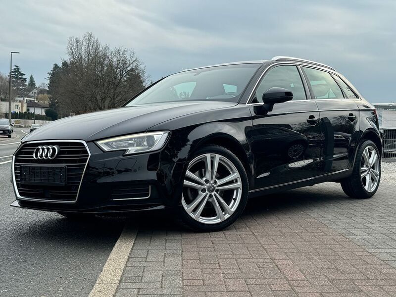 Mythosschwarz Gebraucht 2019 Audi A3 Sportback Design Limousine | 17.900 € (Fairer Preis) - Bild 1/4