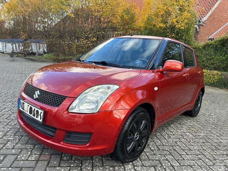 Orange Gebraucht 2010 Suzuki Swift Limousine | 2.100 € (Guter Preis) - Bild 1/4