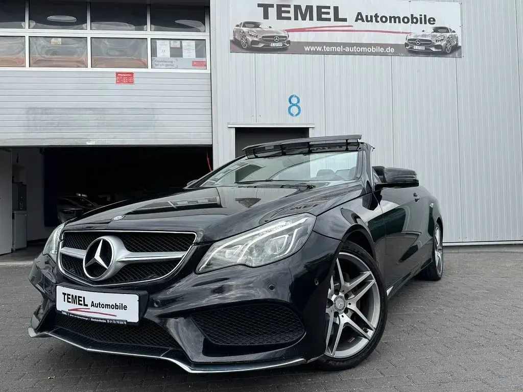 Usado Mercedes E220 AMG 170 CV (125 kW) 2016 Negro Descapotable