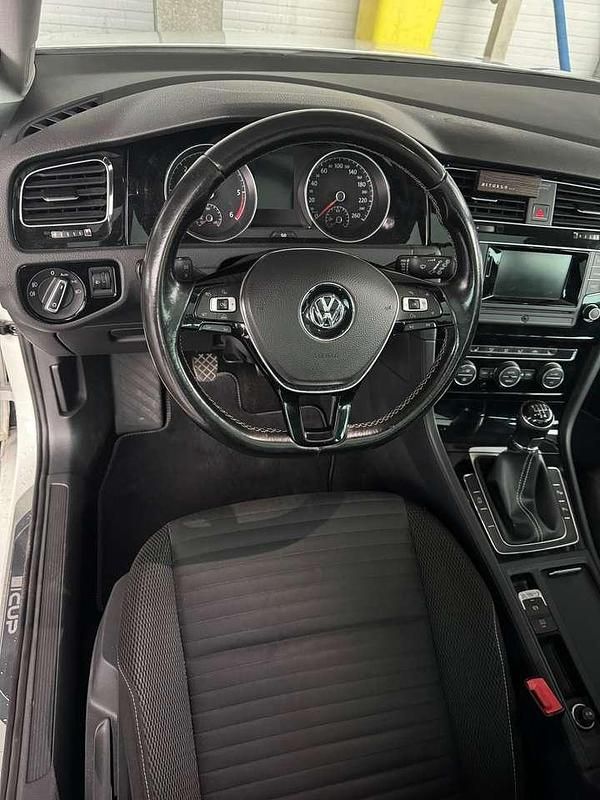Gebraucht VW Golf VII 105 PS (77 kW) 2014 Weiß Kombi