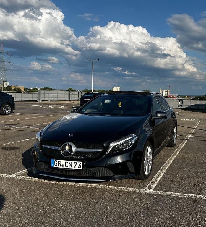 Gebraucht Mercedes A220 Urban 177 PS (130 kW) 2017 Schwarz Limousine