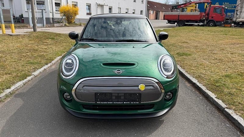 Second-hand Mini Cooper SE 135 kW (184 CP) 2020 Verde Hatchback