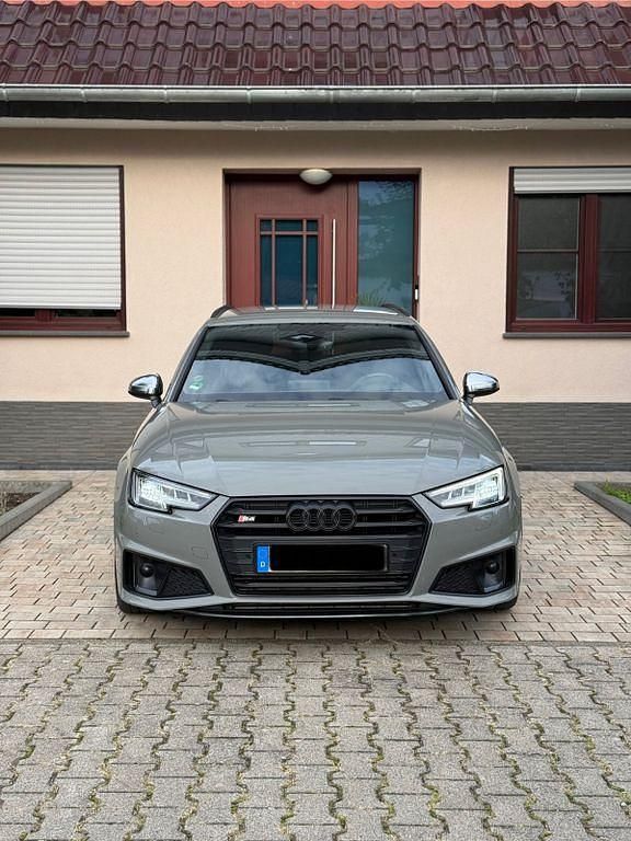 Gebraucht Audi S4 Ambiente 347 PS (255 kW) 2019 Grau Kombi