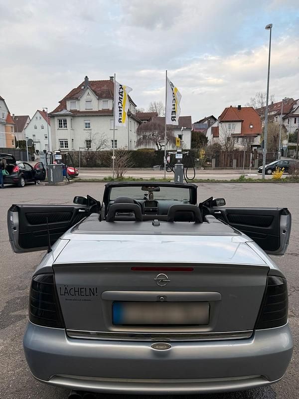 Gebraucht Opel Astra Cabriolet 101 PS (74 kW) 2003 Grau Cabrio