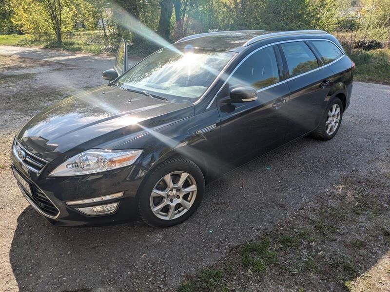 Schwarz Gebraucht 2014 Ford Mondeo Trend Kombi | 5.900 € (Guter Preis) - Bild 1/4