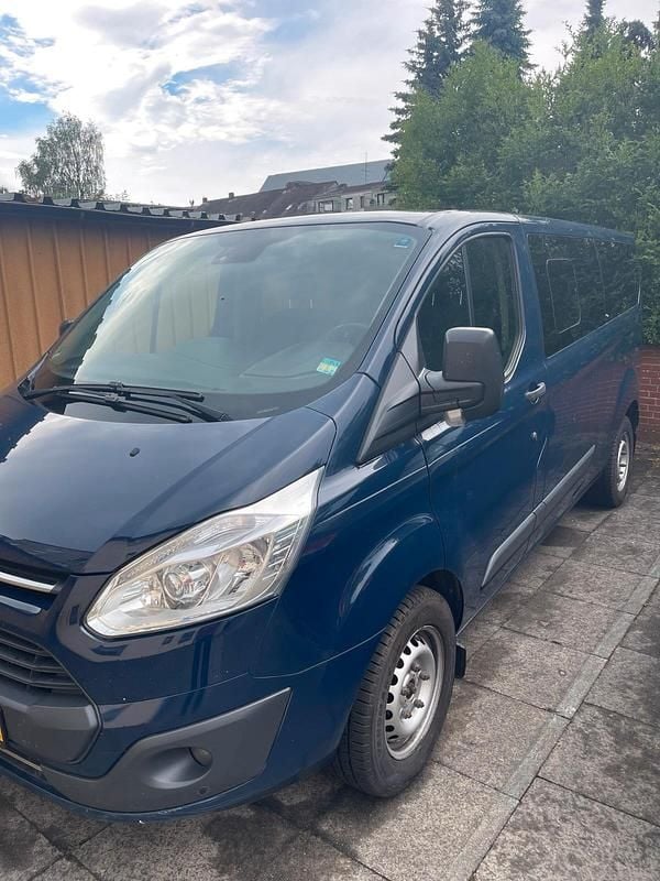 Second-hand Ford Transit Custom 131 CP (96 kW) 2018 Albastru Monovolum
