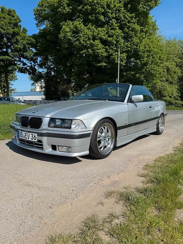 Silber Gebraucht 1999 BMW 320 Cabriolet Cabrio | 7.222 € (Fairer Preis) - Bild 1/4