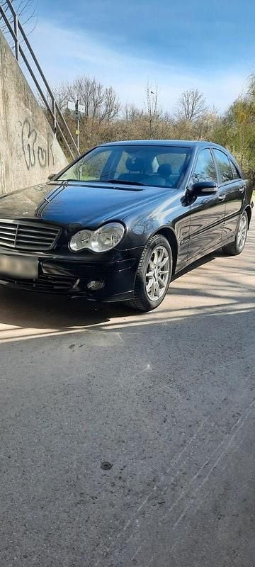Gebraucht Mercedes 200 122 PS (89 kW) 2005 Schwarz Limousine