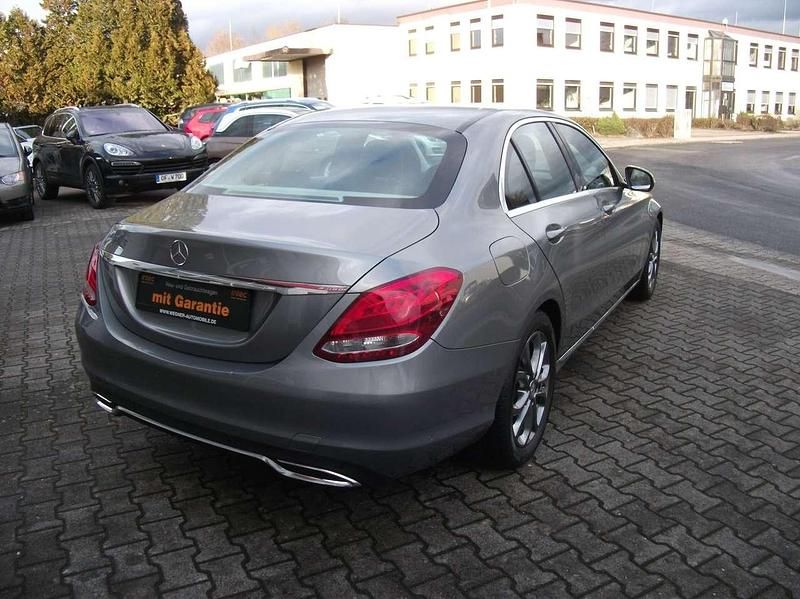 Gebraucht Mercedes C180 156 PS (114 kW) 2016 Palladiumsilber  metalliclack Limousine