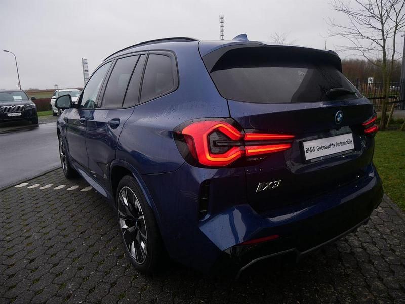 Gebraucht BMW iX3 M Sport 210 kW (286 PS) 2024 Blau SUV