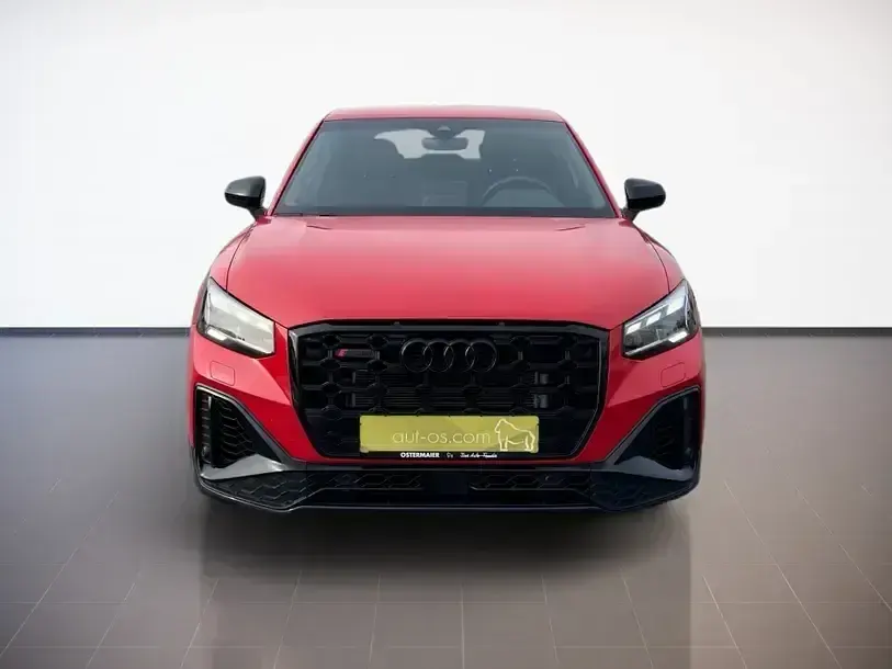 Gebraucht Audi SQ2 Ambiente 300 PS (220 kW) 2025 Progressivrot SUV