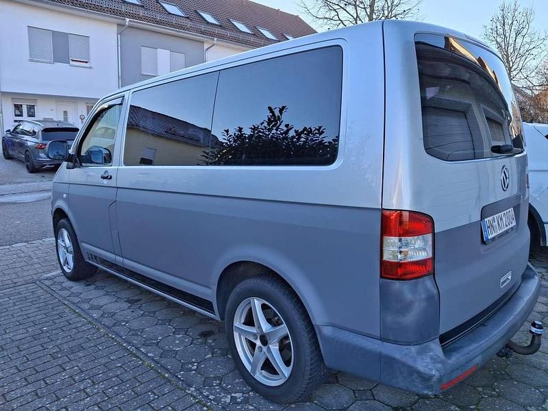 Gebraucht VW T5 102 PS (75 kW) 2013 Silber Van