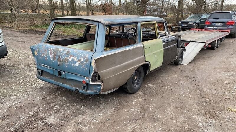 Gebraucht 1965 Mercedes W111 Kombi | 13.800 € - Bild 1/2
