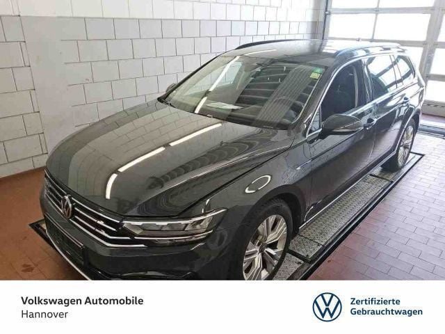 Uranograu Gebraucht 2020 VW Passat GTE Kombi | 20.280 € (Superpreis) - Bild 1/3