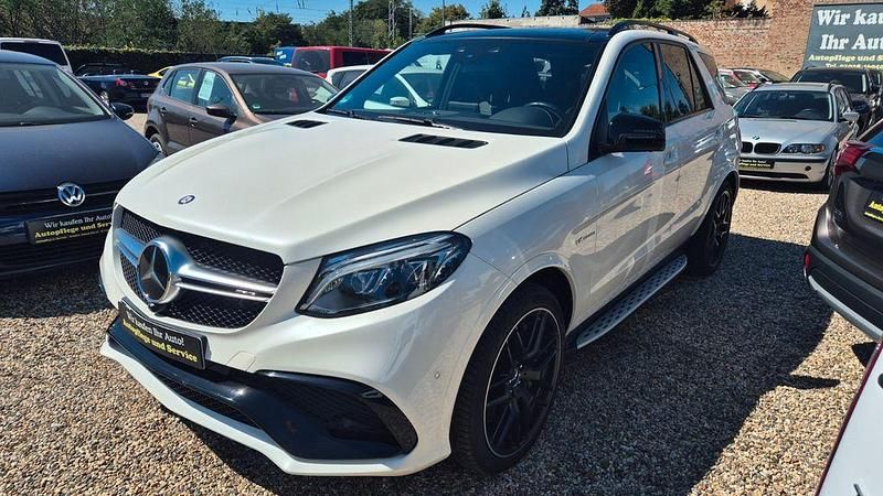 Weiß Gebraucht 2018 Mercedes GLE63 AMG AMG SUV | 58.500 € (Fairer Preis) - Bild 1/3