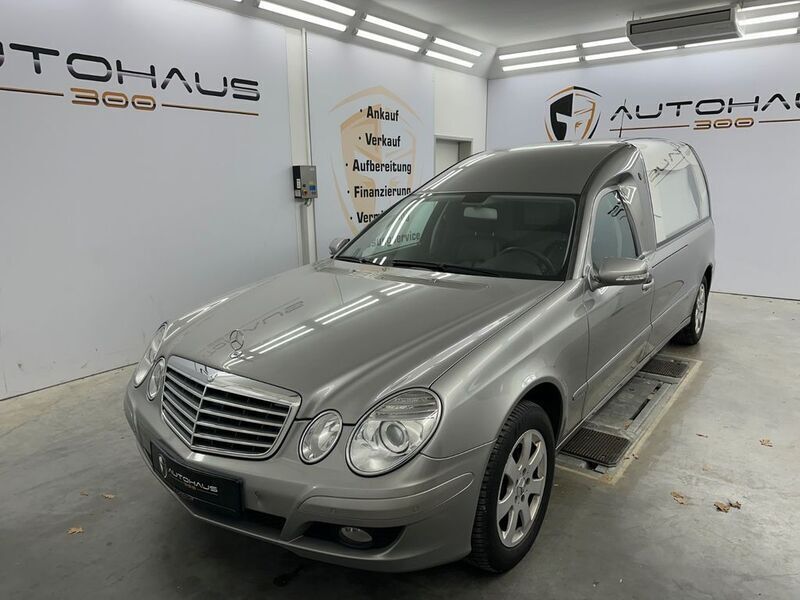 Gold Gebraucht 2007 Mercedes E220 Limousine | 7.990 € (Teuer) - Bild 1/4