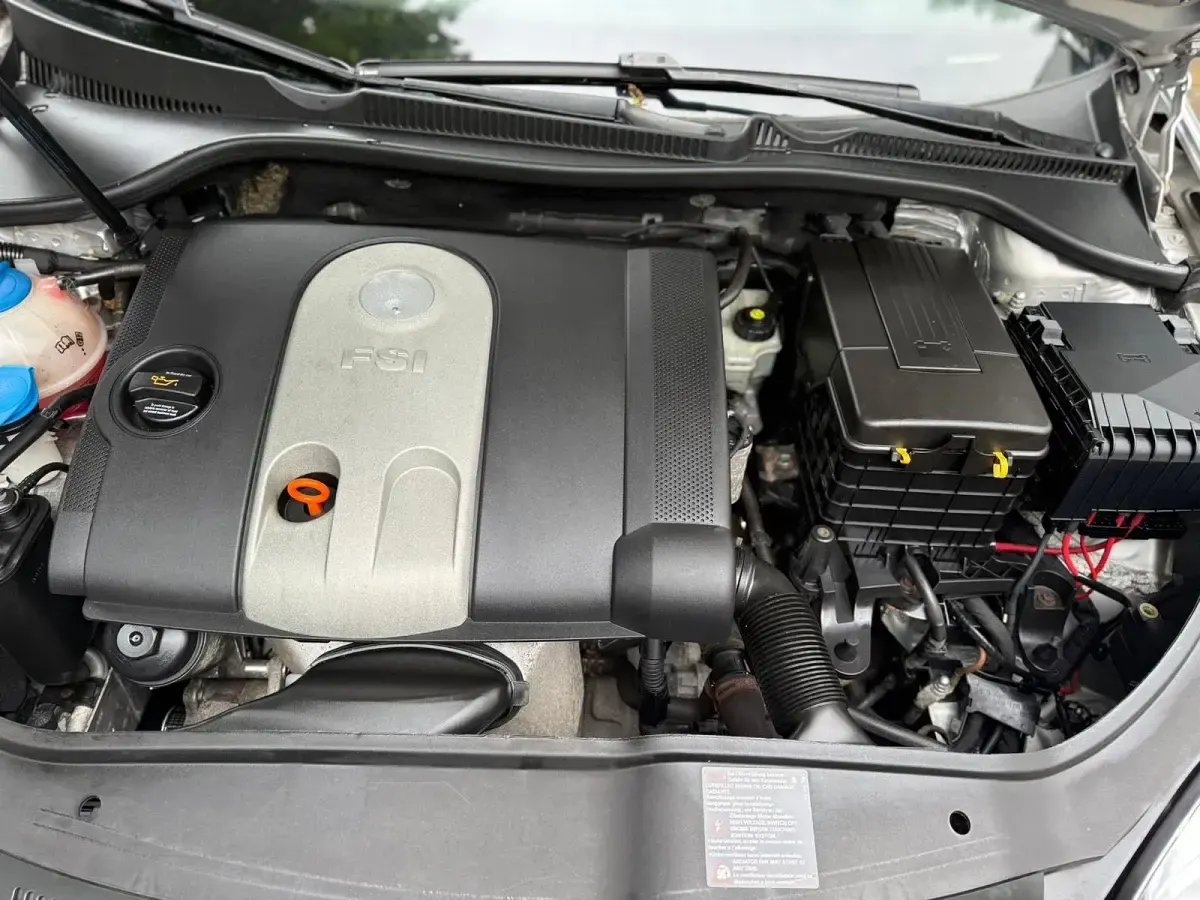 Gebraucht VW Golf V 116 PS (85 kW) 2006 Silber Kleinwagen