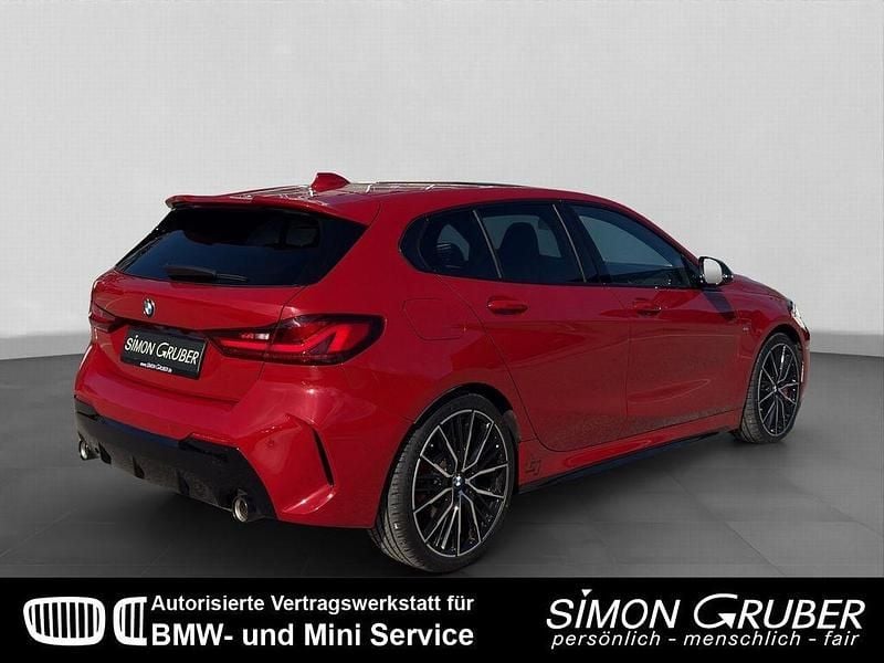 Gebraucht BMW 128 Shadowline 265 PS (194 kW) 2023 Rot Limousine