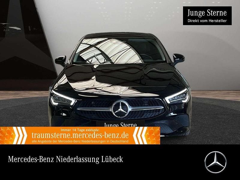 Schwarz Gebraucht 2023 Mercedes CLA200 Progressive Limousine | 29.490 € (Guter Preis) - Bild 1/3