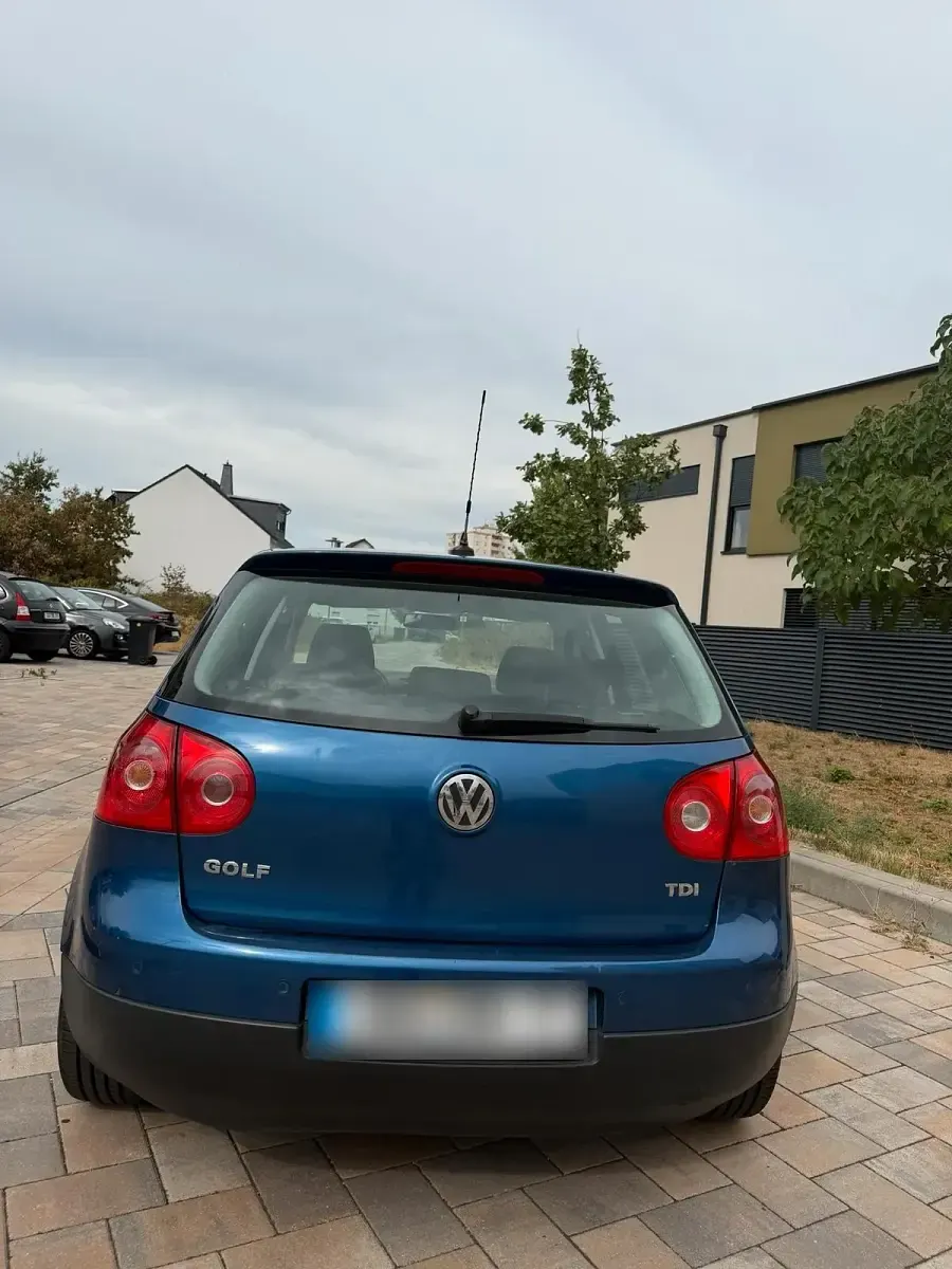 Gebraucht VW Golf V 105 PS (77 kW) 2007 Blau Limousine