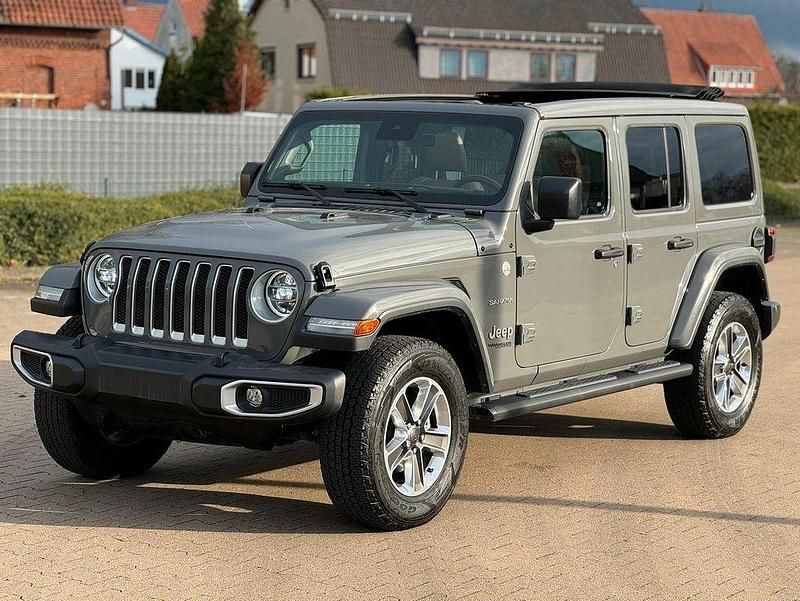Grau Gebraucht 2024 Jeep Wrangler Sahara SUV | 42.900 € - Bild 1/4