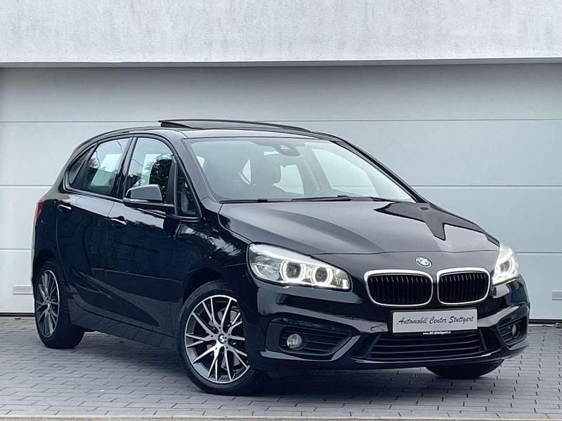 Saphirschwarz Gebraucht 2015 BMW 220 Van / Kleinbus | 15.380 € (Fairer Preis) - Bild 1/4