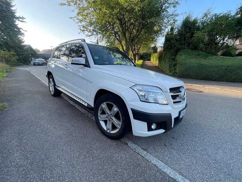 Beige Gebraucht 2009 Mercedes GLK320 SUV | 8.990 € (Superpreis) - Bild 1/4