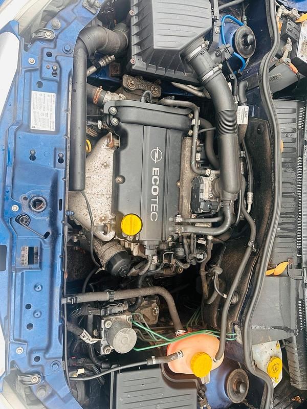 Gebraucht Opel Tigra 90 PS (66 kW) 2005 Blau Cabrio