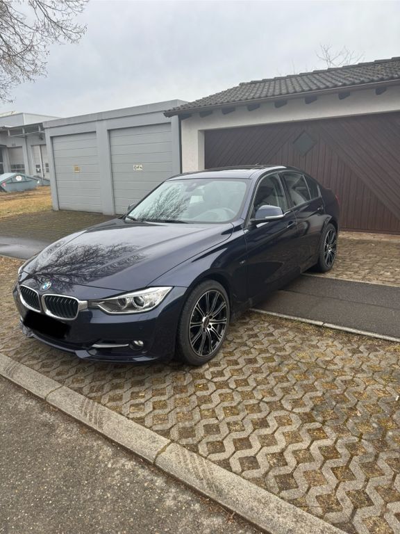 Gebraucht 2015 BMW 330 Sport Line Limousine | 15.500 € (Superpreis) - Bild 1/4