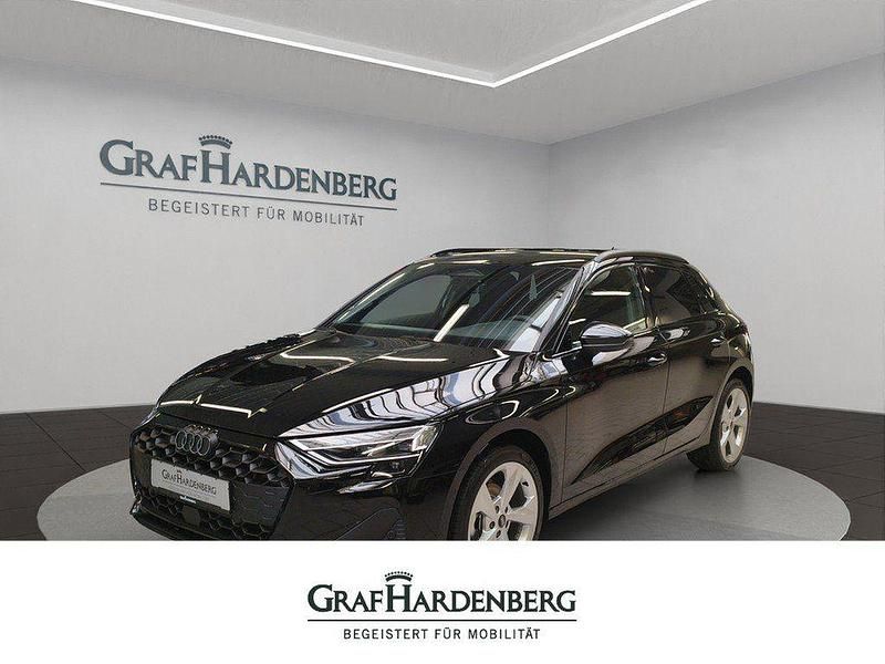 Mythosschwarz metallic Neu 2025 Audi A3 Sportback Advanced Limousine | 43.980 € - Bild 1/4