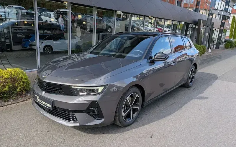 Gebraucht Opel Astra 130 PS (95 kW) 2025 Kleinwagen