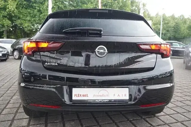 Gebraucht Opel Astra 125 PS (91 kW) 2019 Schwarz Limousine