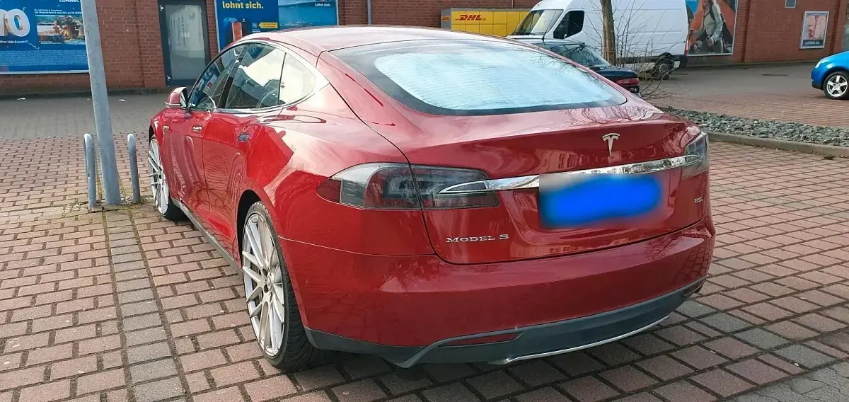 Gebraucht Tesla Model S 319 kW (435 PS) 2015 Kleinwagen