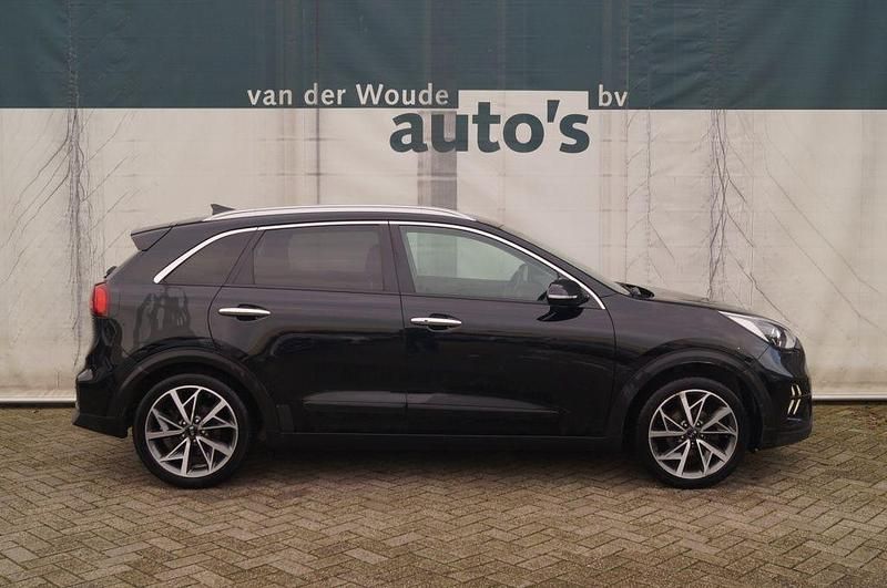 Gebraucht Kia Niro 105 PS (77 kW) 2020 Schwarz SUV