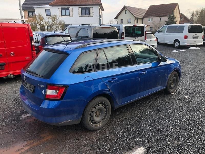 Gebraucht Skoda Fabia Drive 110 PS (80 kW) 2017 Blau Kombi