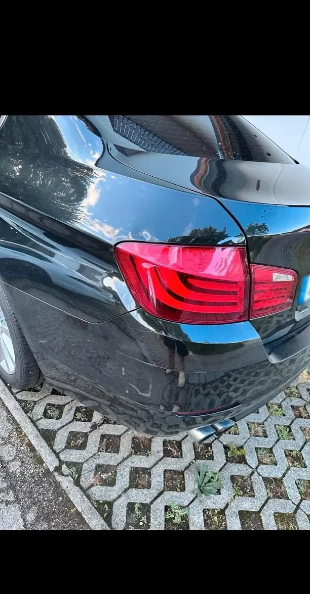 Gebraucht BMW 523 214 PS (157 kW) 2010 Schwarz Limousine