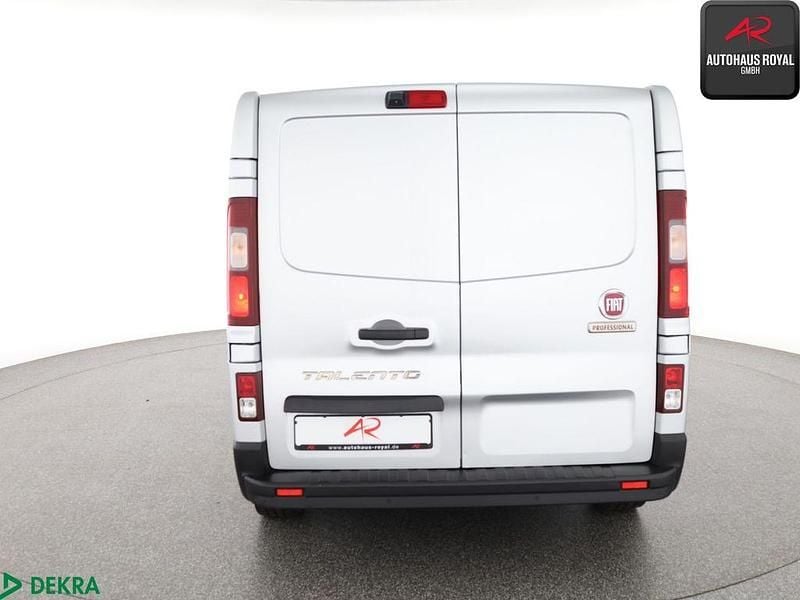 Gebraucht Fiat Talento 145 PS (106 kW) 2021 Silber Van / Kleinbus