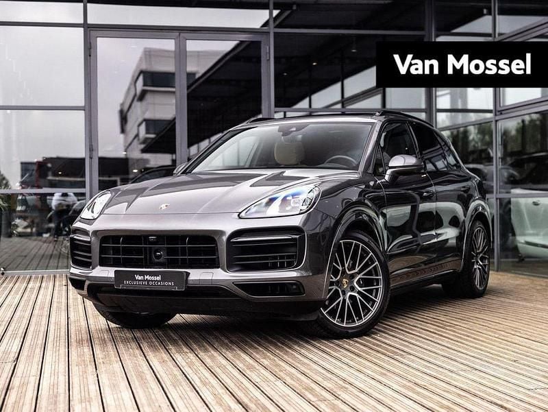 Grau Gebraucht 2019 Porsche Cayenne SUV | 53.900 € (Guter Preis) - Bild 1/4