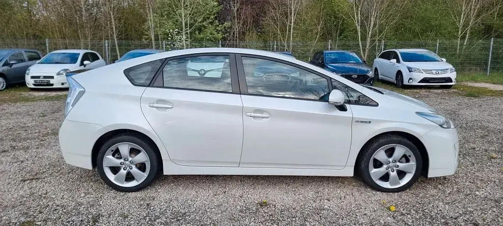 Gebraucht Toyota Prius Life 99 PS (72 kW) 2009 Weiß Kleinwagen