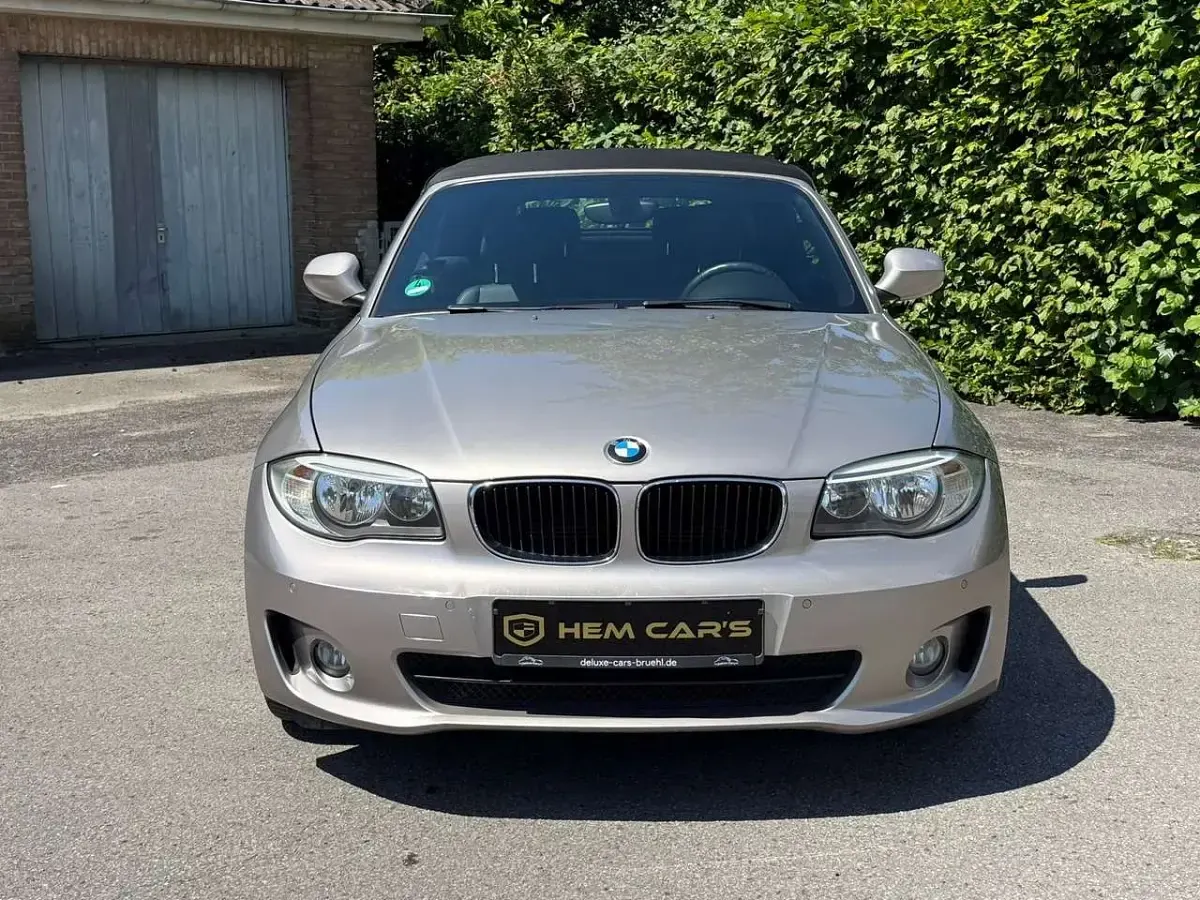 Gebraucht BMW 118 Cabriolet 143 PS (105 kW) 2011 Silber Cabrio