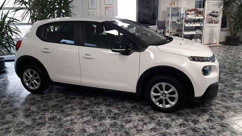 Gebraucht Citroën C3 Feel 110 PS (80 kW) 2019 Weiß Kleinwagen