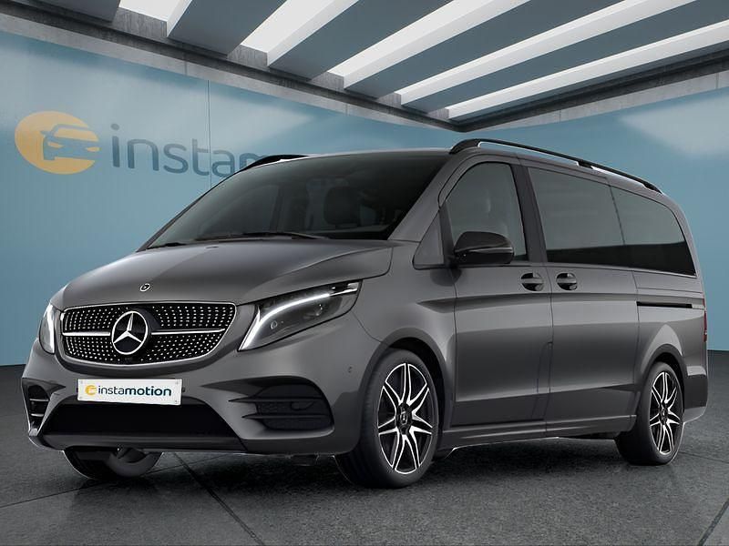 Grau Gebraucht 2023 Mercedes V300 Van / Kleinbus | 65.499 € (Teuer) - Bild 1/4