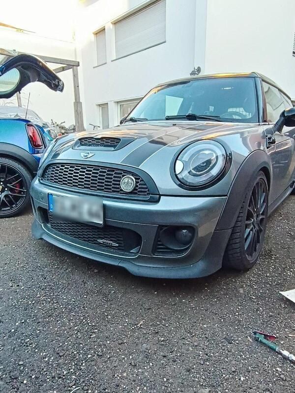 Grau Gebraucht 2008 Mini John Cooper Works Clubman Kombi | 9.200 € - Bild 1/4