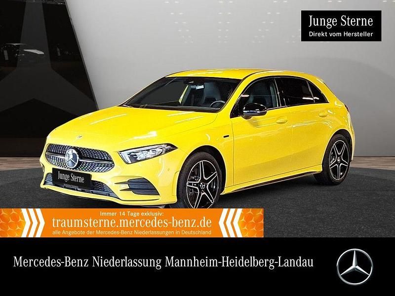 Sonnengelb Gebraucht 2021 Mercedes A250 AMG Limousine | 26.890 € (Guter Preis) - Bild 1/3