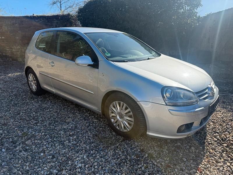 Gebraucht VW Golf V 105 PS (77 kW) 2006 Grau Kleinwagen