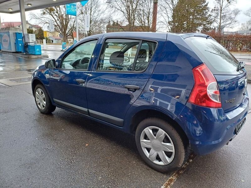 Gebraucht Dacia Sandero Ambiance 75 PS (55 kW) 2009 Blau Kleinwagen