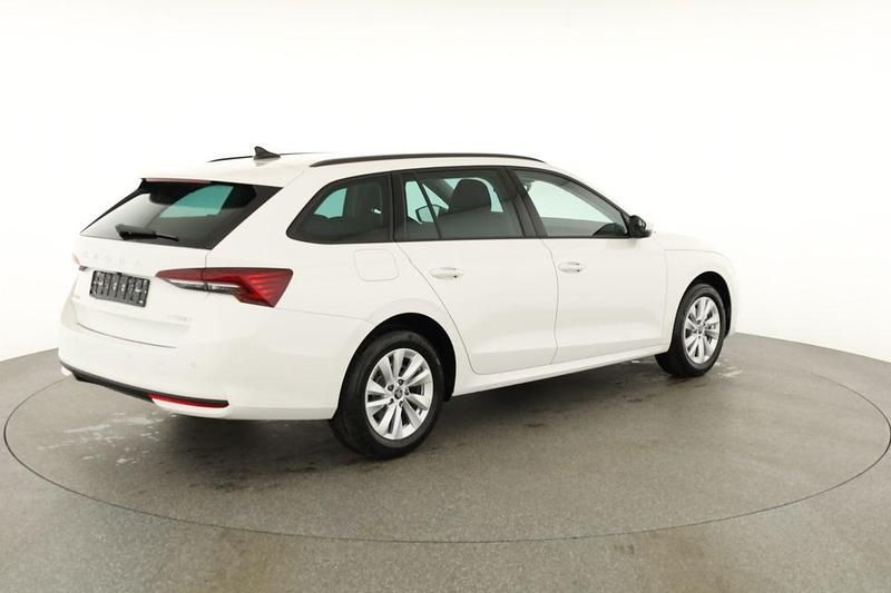 Neu Skoda Octavia Selection 2026 Candy weiß Kombi