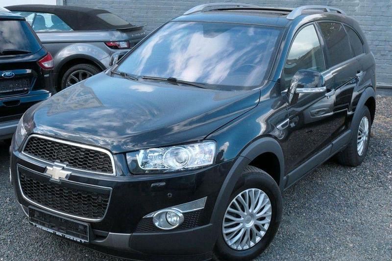 Schwarz Gebraucht 2013 Chevrolet Captiva SUV | 8.200 € (Fairer Preis) - Bild 1/4