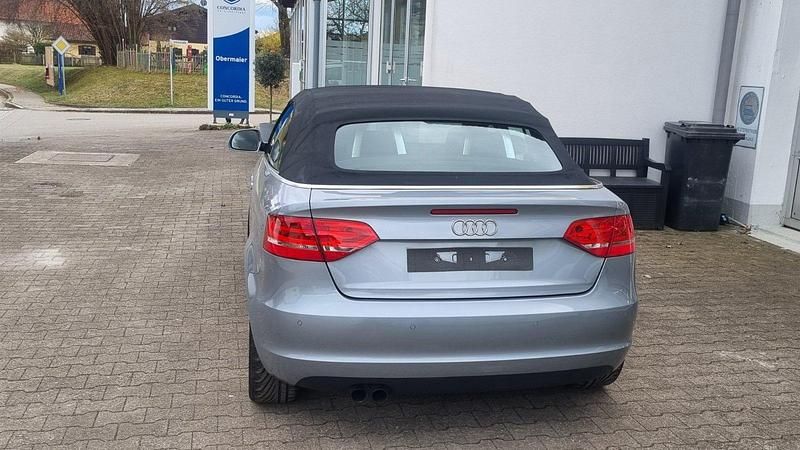 Gebraucht Audi A3 Cabriolet S-Line 160 PS (117 kW) 2011 Grau Cabrio